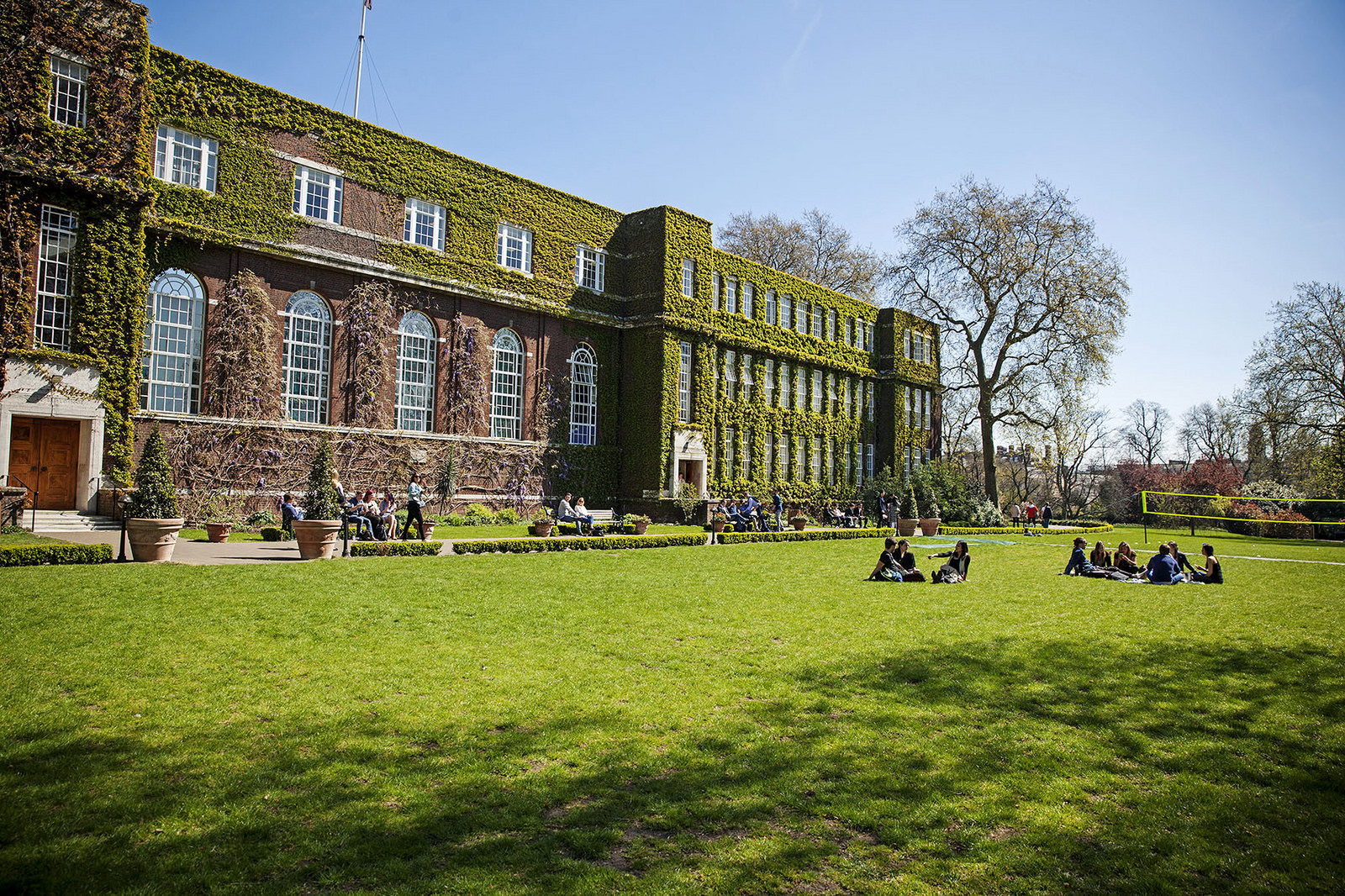 Regents University London 18